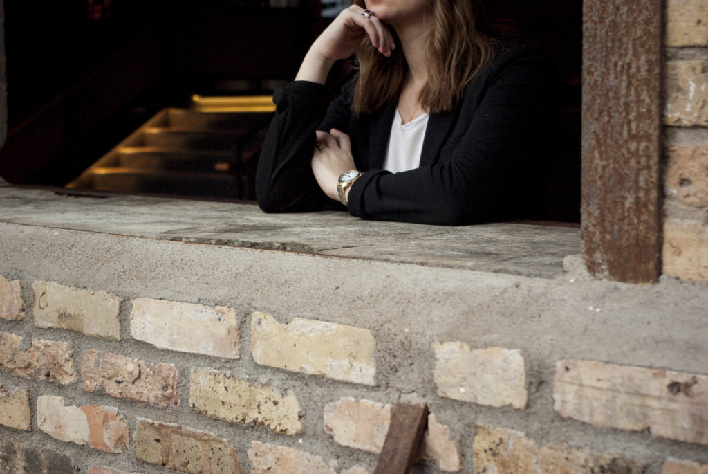 Let's Start a Conversation Karin Rambo of truncationblog.com talks about starting a capsule wardrobe conversation in social media