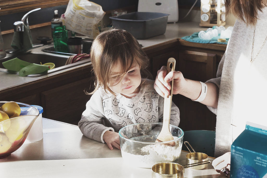 Hi I'm The Blogger With The Dirty Dishes In The Back Of My Photos 4