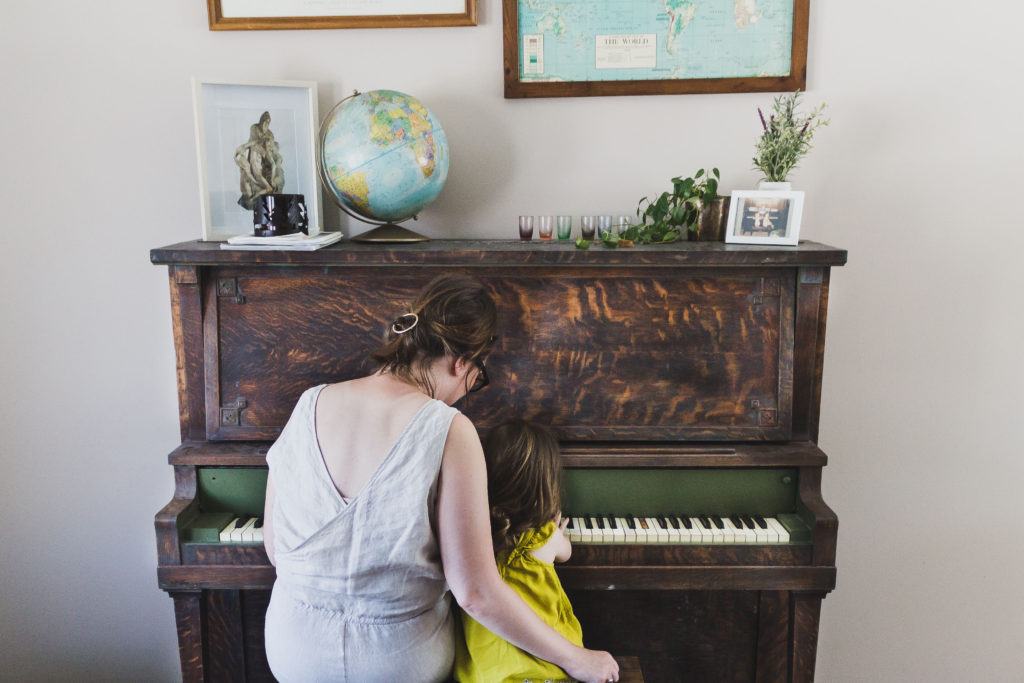 Postpartum Fashion: the Jumpsuit Karin Rambo of truncationblog.com shares her tips on styling a jumpsuit postpartum