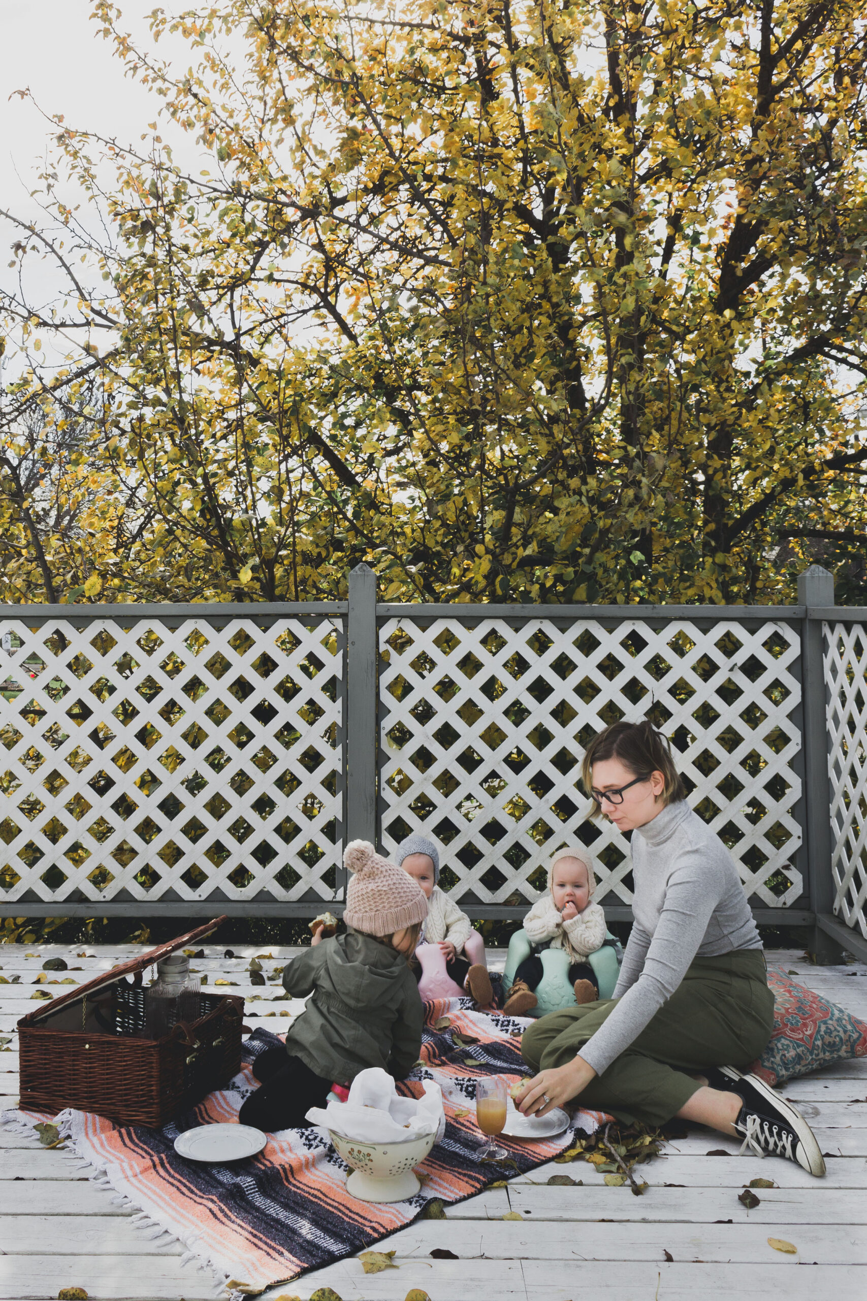 I created this blueberry muffin & apple cider picnic for my girls using things I found around the house.