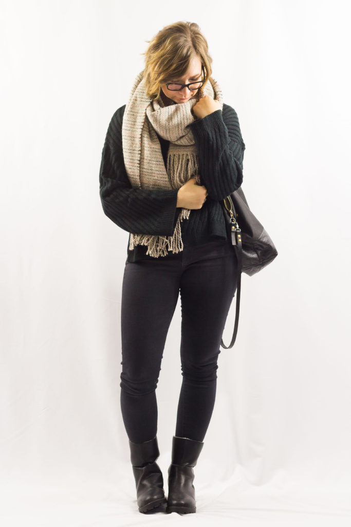 A little Edge. All Black Everything.-1-2 A little Edge. All Black Everything.-1-2