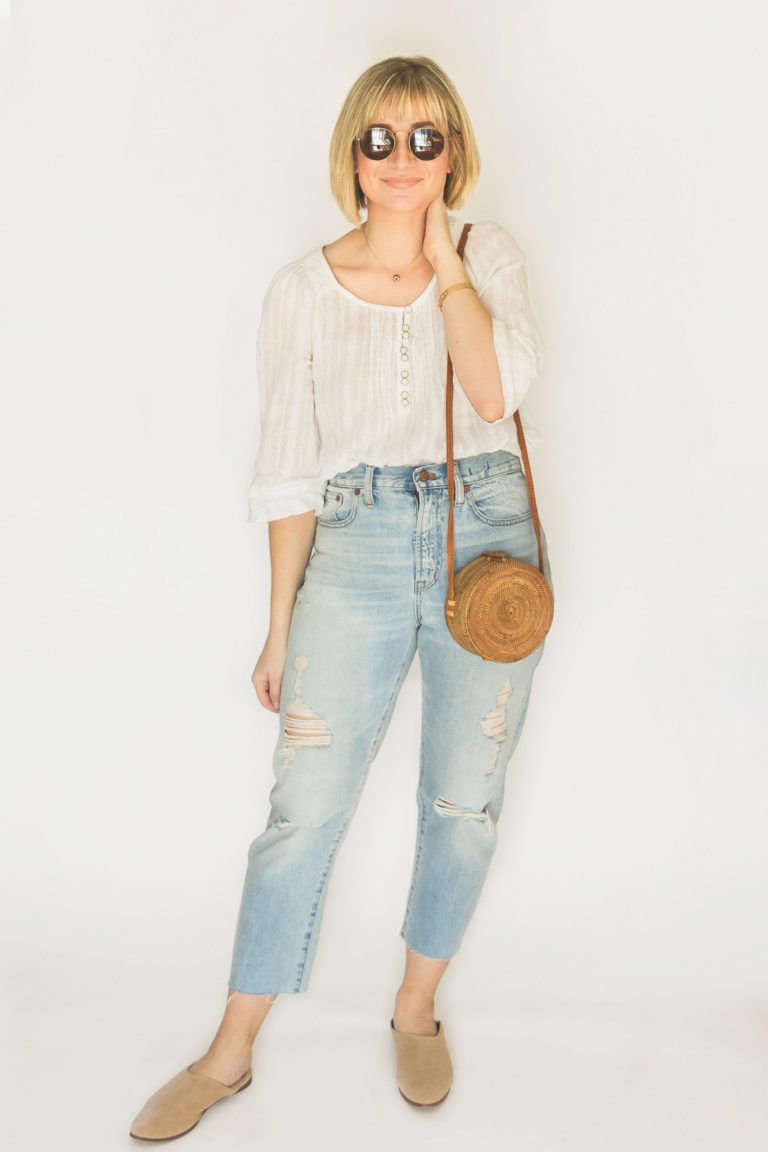 Truncation - Spring 2018 Outfit 2: Why I need to reset my brain so I can be present in the moment. #mules #momjeans #springcapsulewardrobe