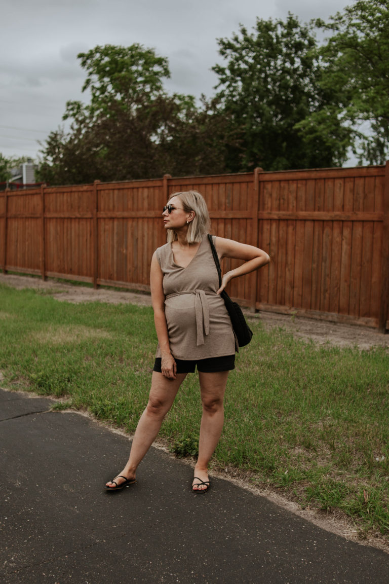 30 Days of Summer Style Day 17: Black Linen Shorts