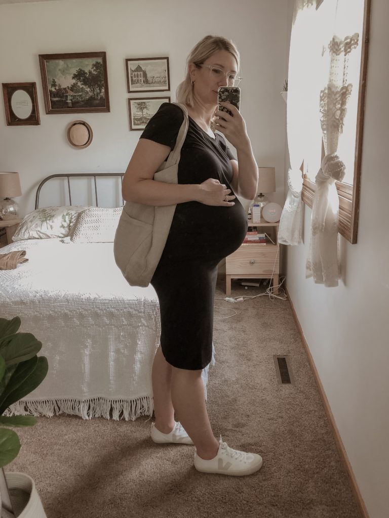 Maternity Outfits, Veja Sneakers, Black Maternity Dress, Black Bodycon Dress