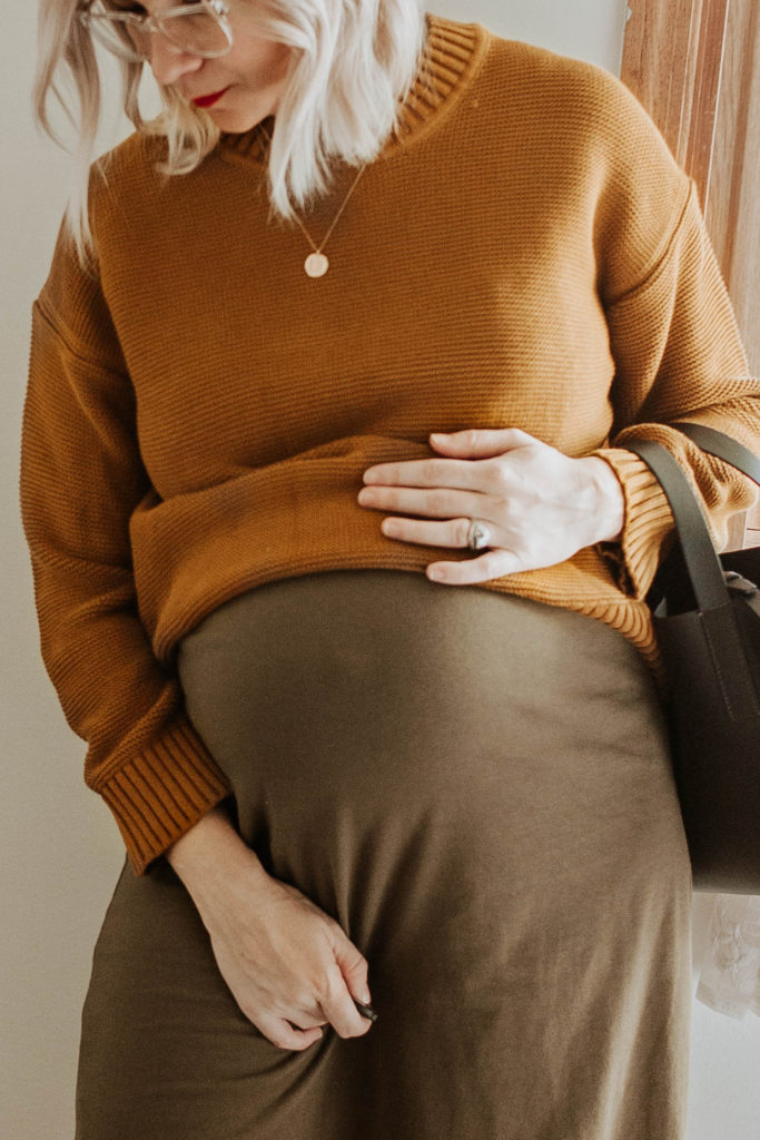 everlane link stitch crew neck sweater, everlane tee dress, everlane suede day flat, everlane mini day tote