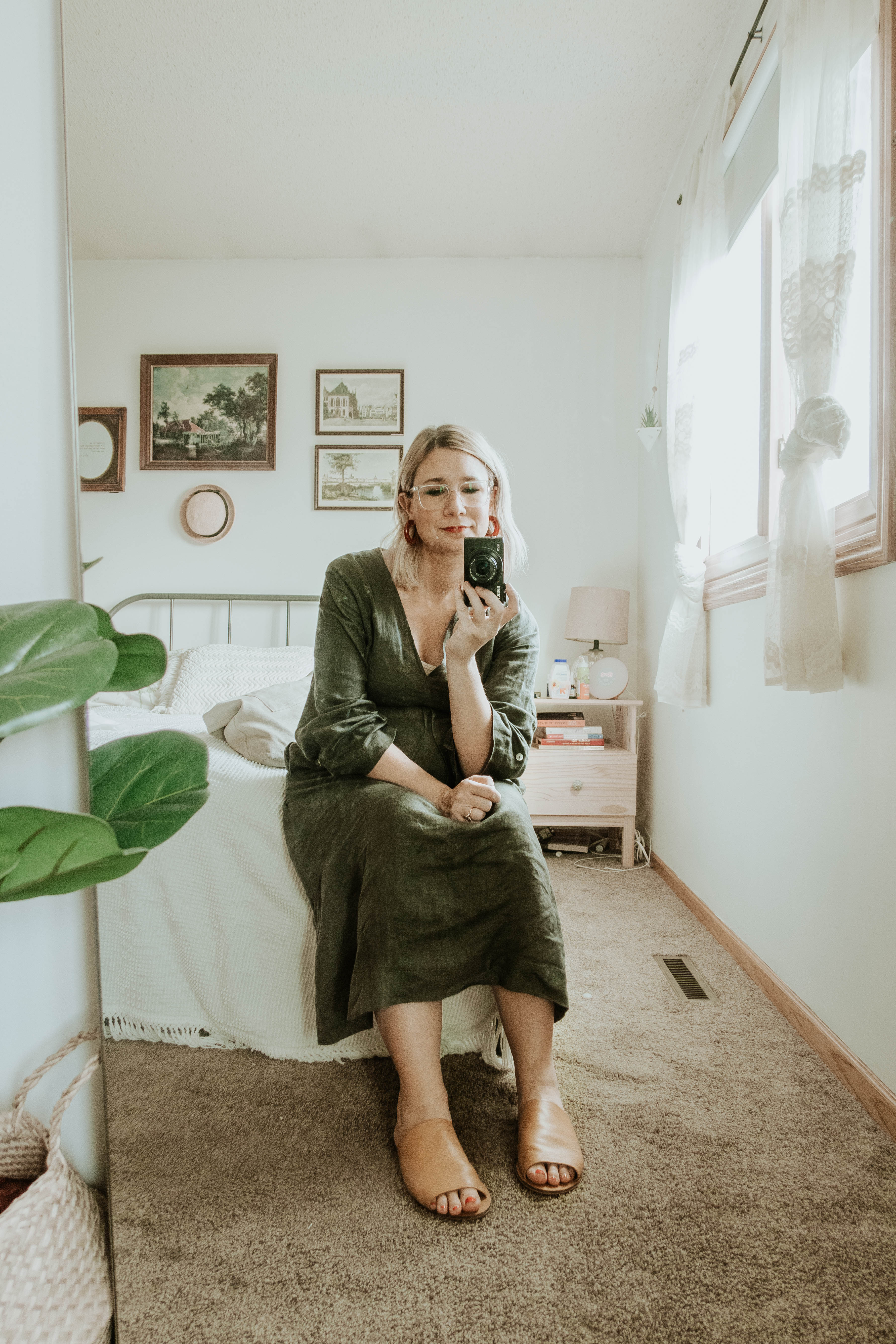 sugar candy mountain dress, brown linen dress, red hoop earrings, everlane day sandal, maternity style