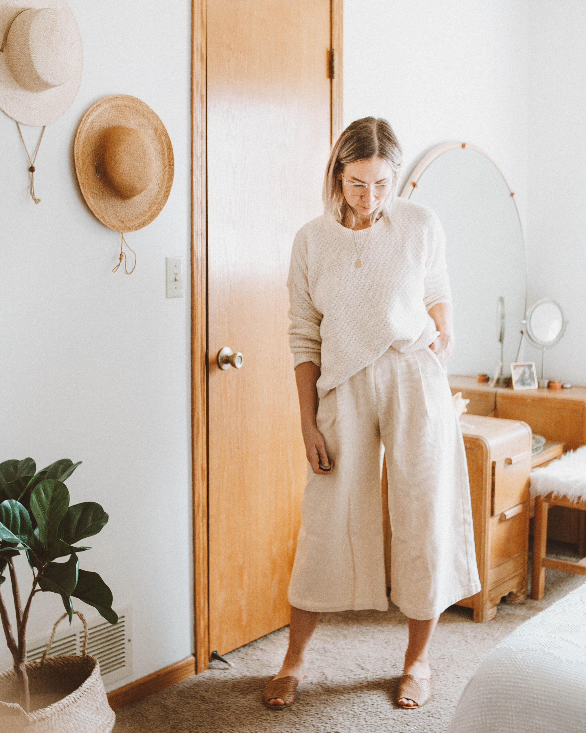 5 Days Wearing New Spring Arrivals from Tradlands, jude pullover, esby nikita pant, either/or nyc woven slide