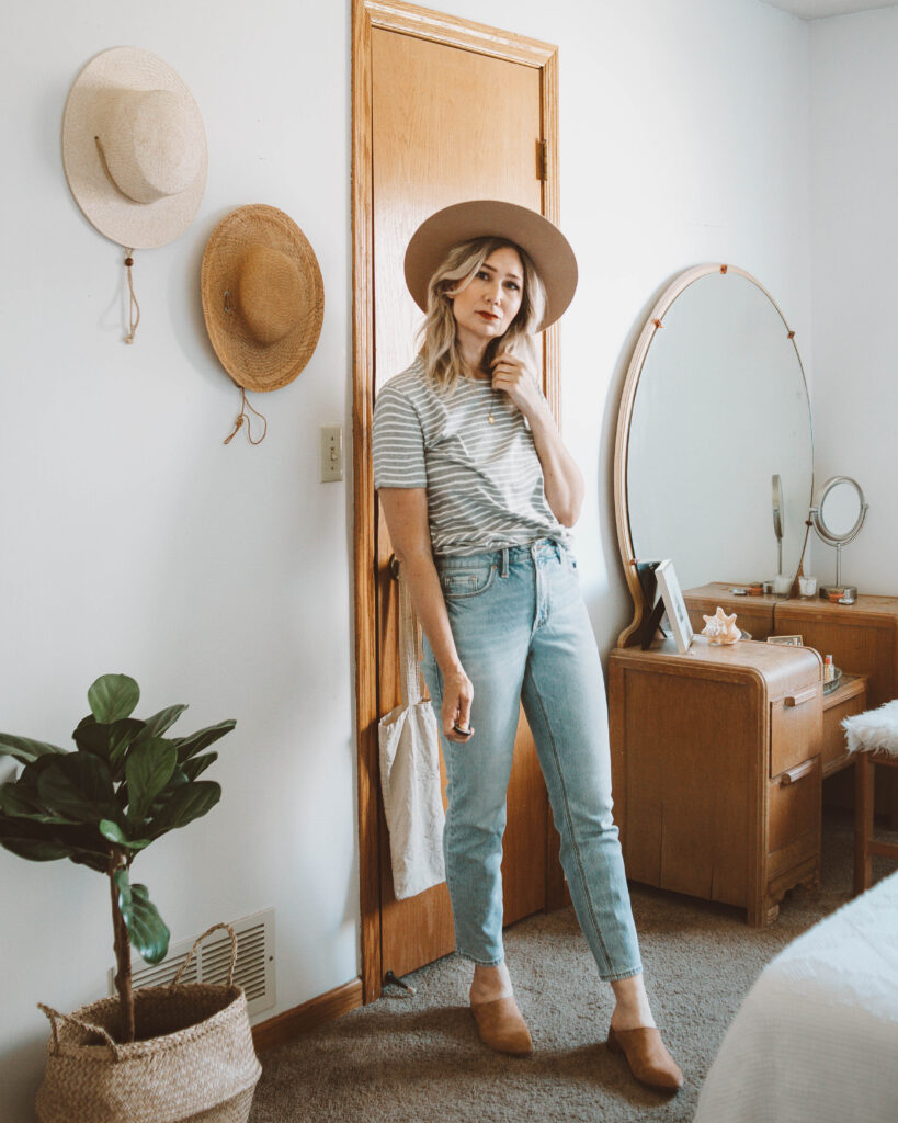 Styling a Basic Tee: 10 Different Outfit Ideas, tradlands tee