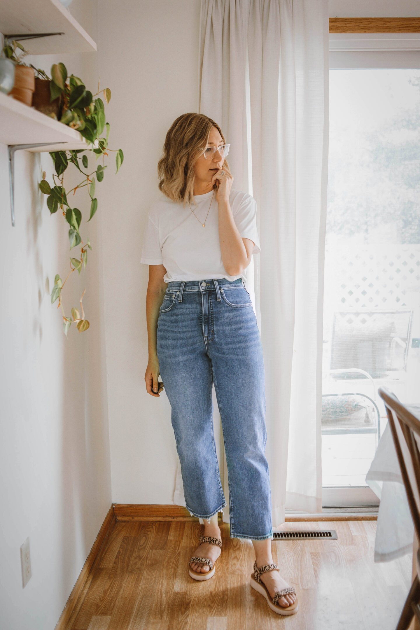 Madewell Denim Guide: Slim Wide Leg Crop Jeans Review