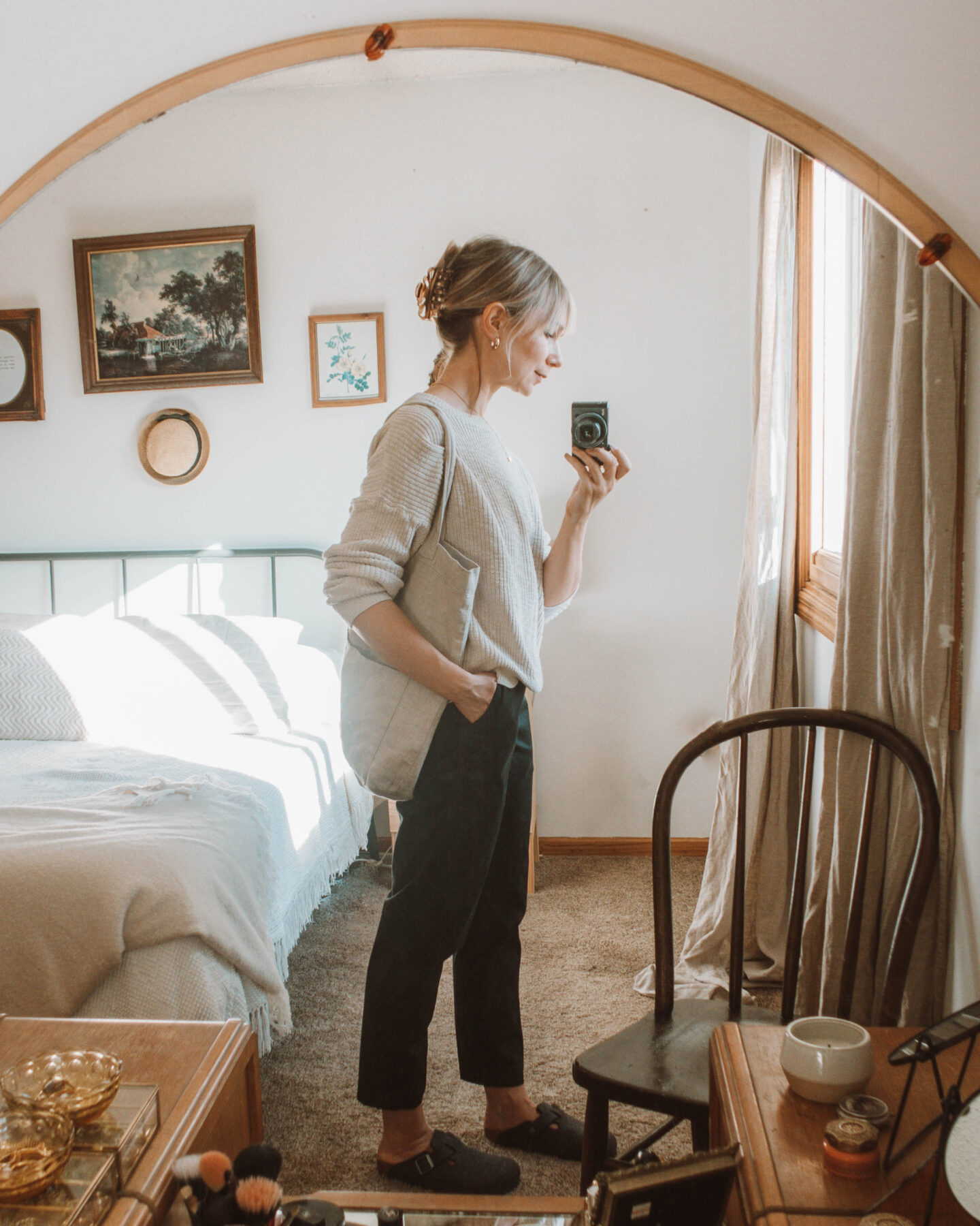 what I wore in a week, it is well la crewneck sweater, everlane pull on pant, birkenstock boston clogs