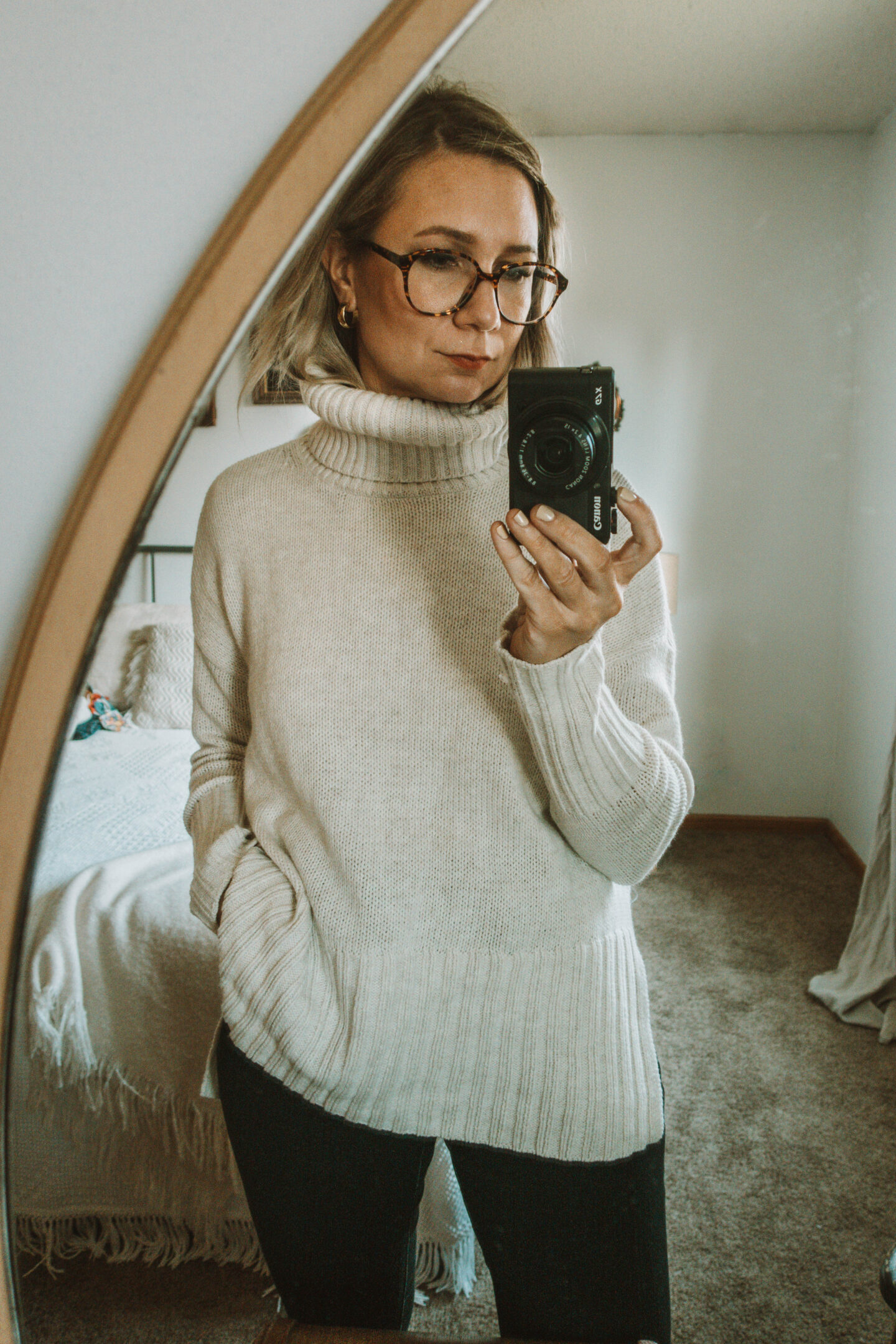 Week of Outfits + 3 Ways to Wear Knee High Boots, Aerie Turtleneck Sweater