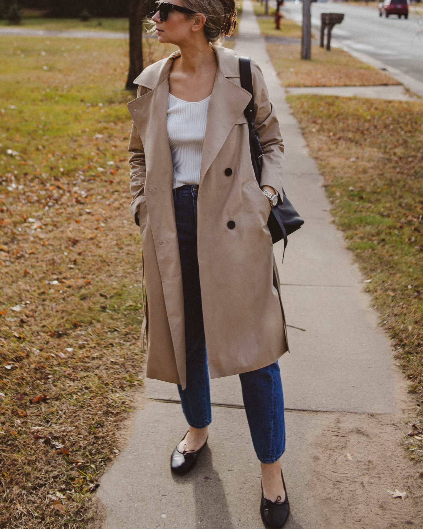 A Simple Outfit, classic trench coat, toteme mid wash jeans, black ballet flats, white scoopneck sweater, Black Friday Suggestions