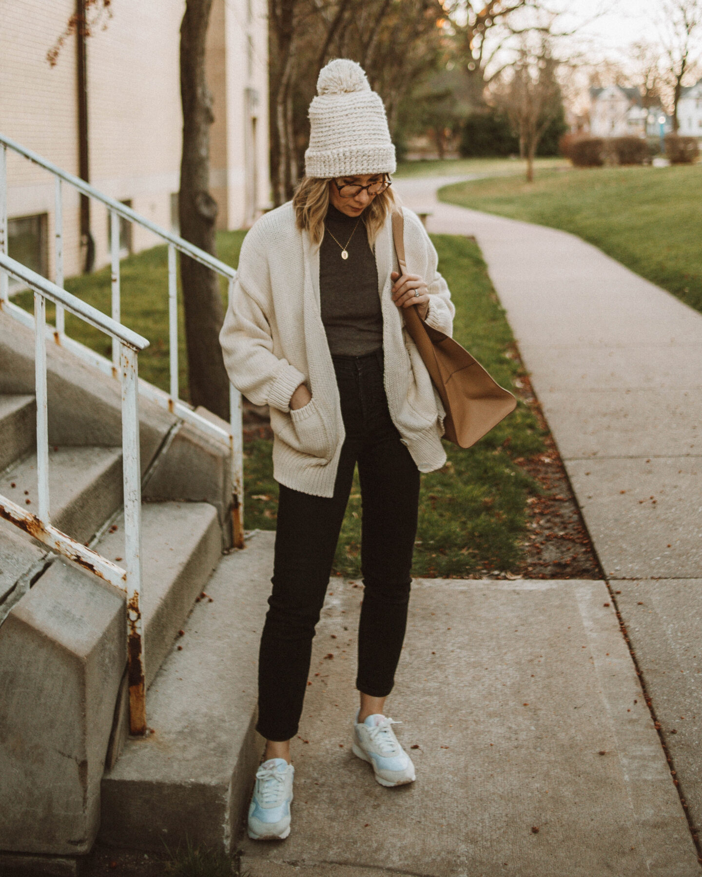 week of outfits, babaa cardigan, black straight jeans, white sneakers, bobble hat, turtleneck