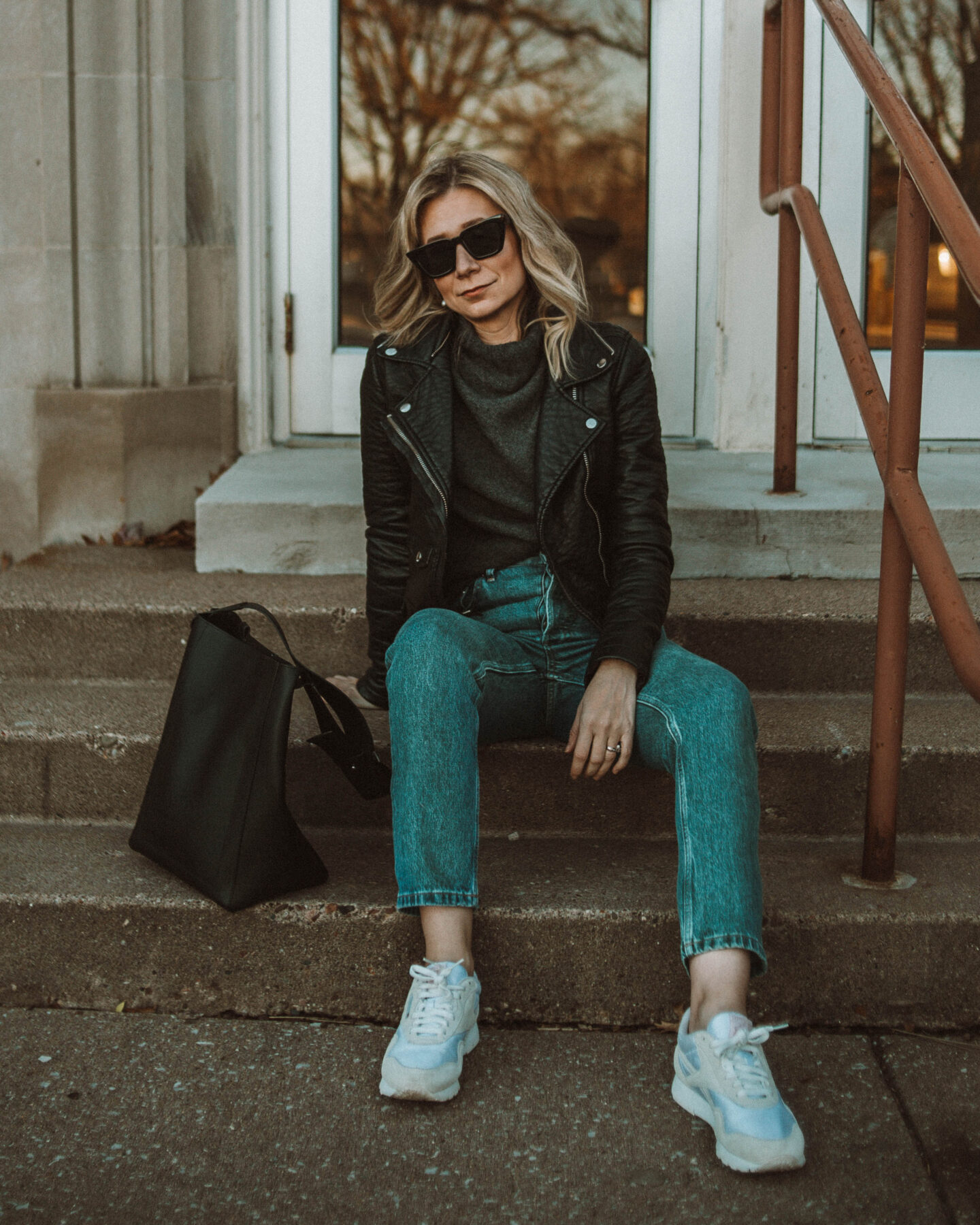 what I wore this week, cozy stay at home, leather jacket, everlane 90s cheeky, vintage style white sneakers