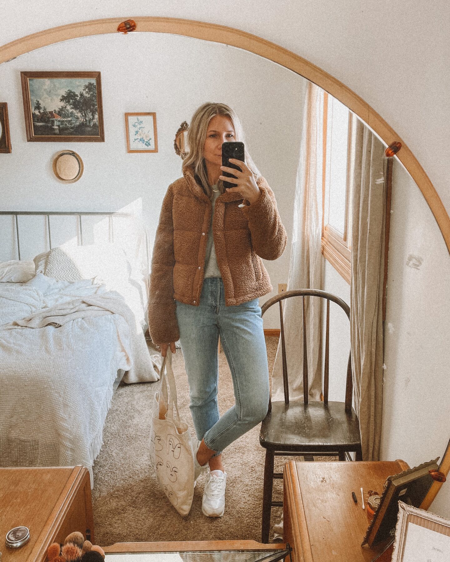 spring denim, puffer coat, sherpa puffer coat, brown puffer coat, light wash jeans, everlane cheeky jeans