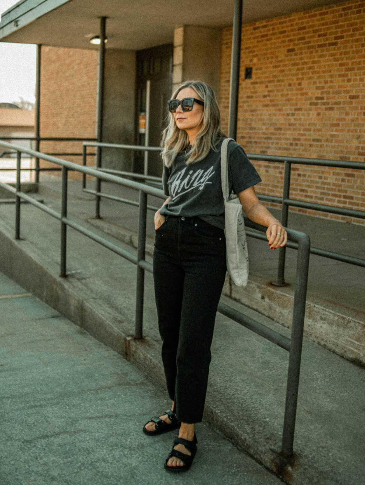 1 Outfit Base 3 Ways: How to Mix Things up without Needing a Lot