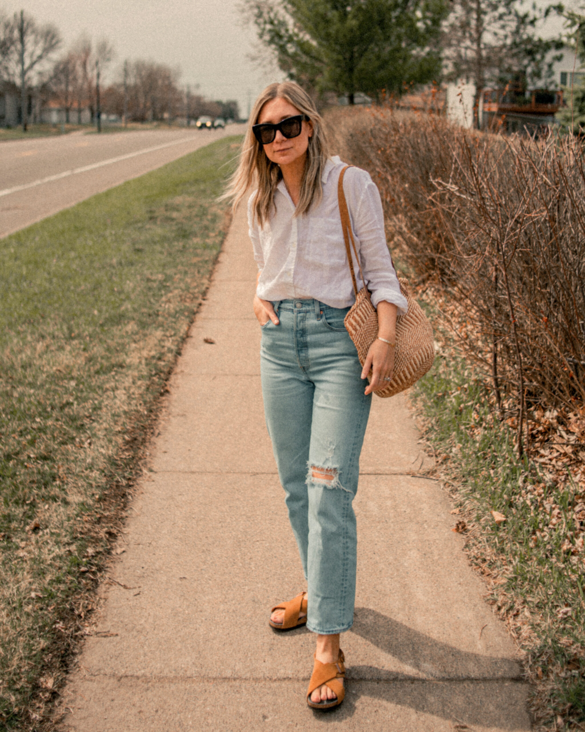 Linen, Light Wash Jeans, and Birkenstocks