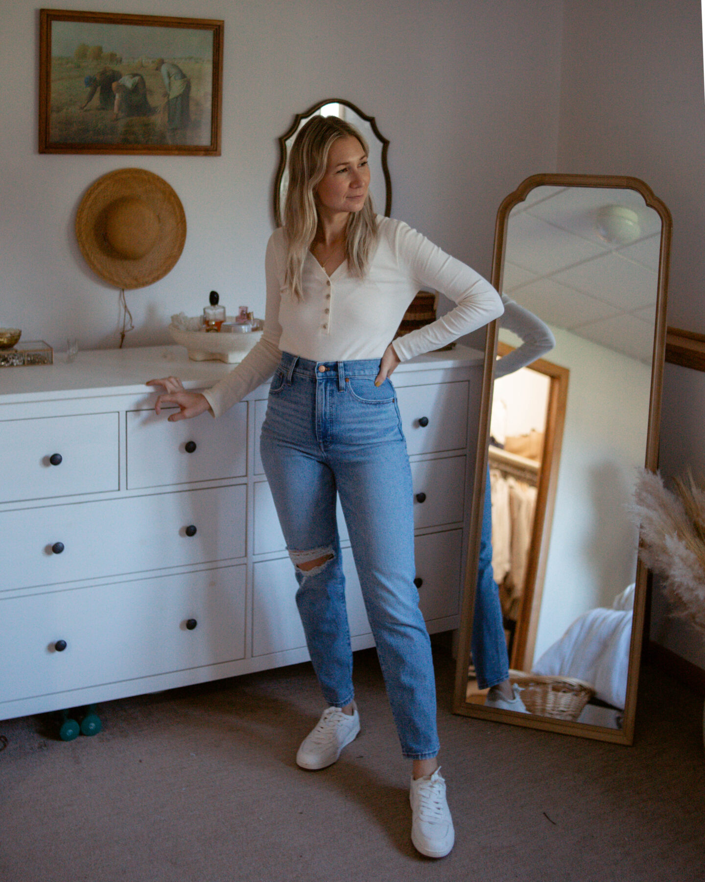 Karin Emily wears the perfect vintage straight jeans from Madewell and gives her honest thoughts in a review