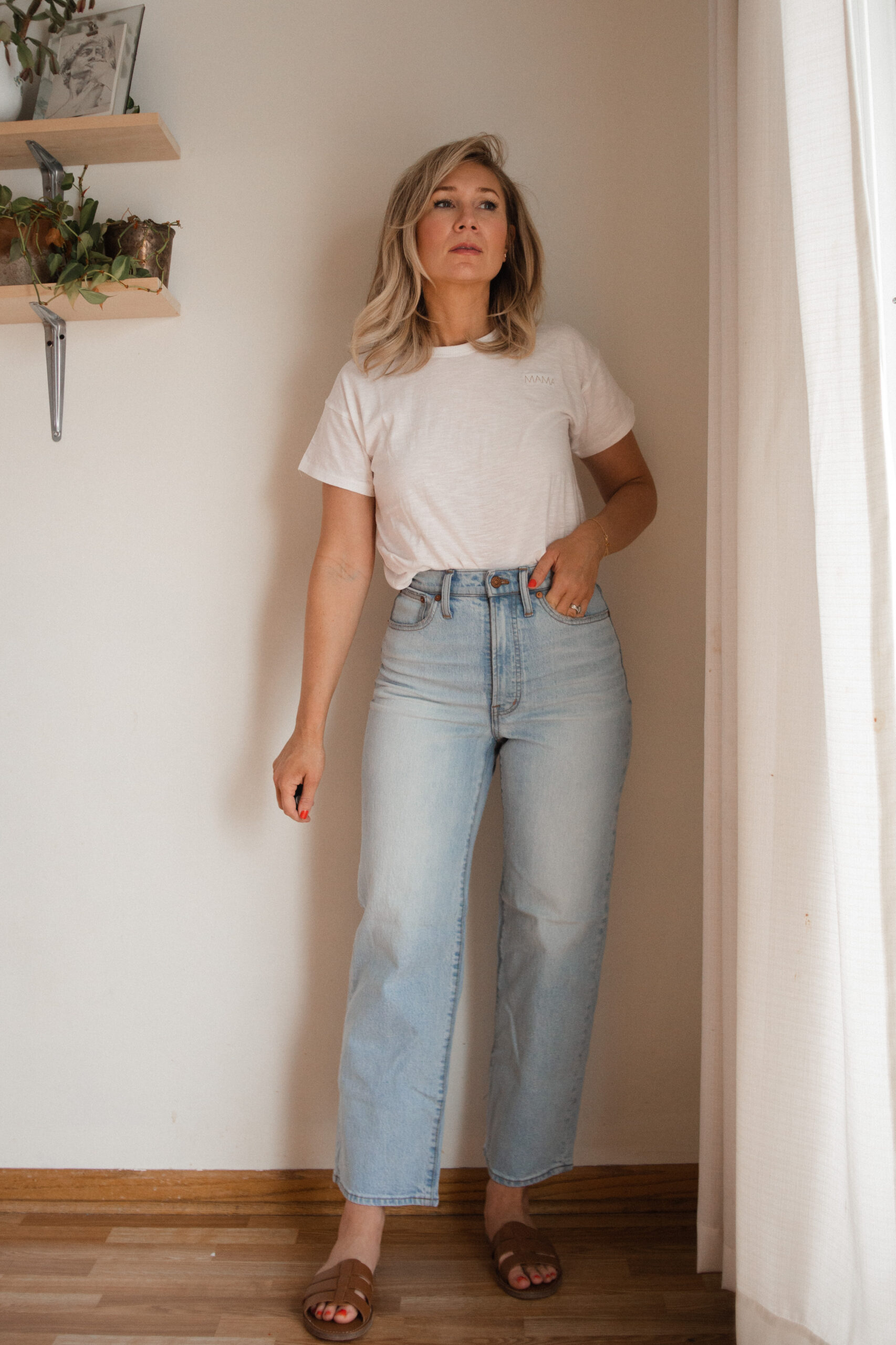 Karin Emily wears and reviews the Madewell perfect vintage wide leg jeans in her very detailed Madewell Denim Guide