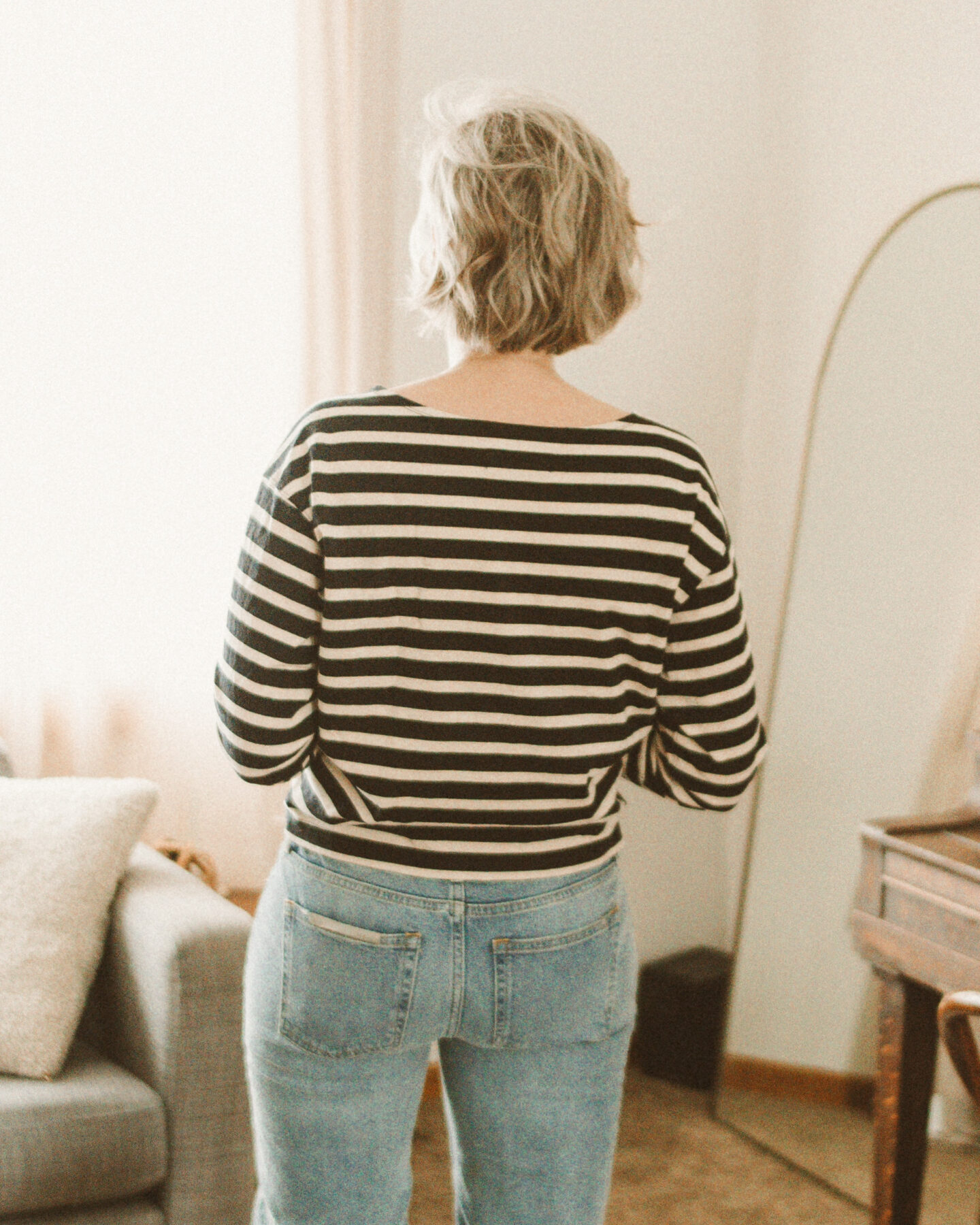 Karin Emily wears and reviews Everlane low waist jeans